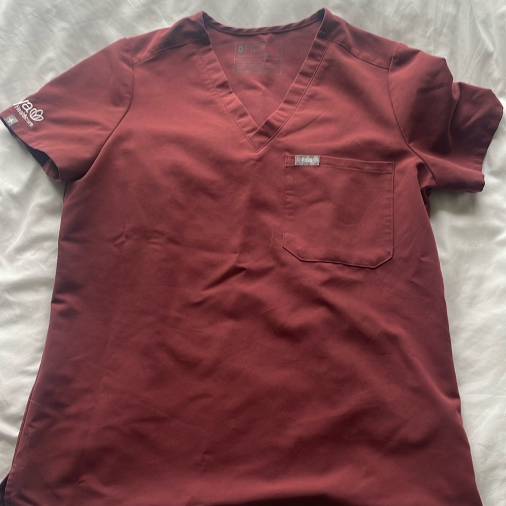 Dark cherry figs scrub top
